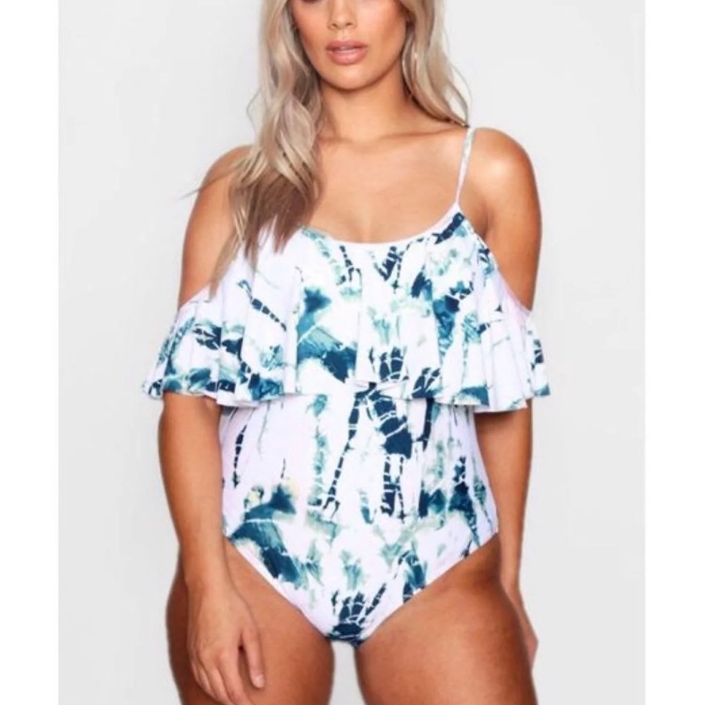 BOOHOO One Piece